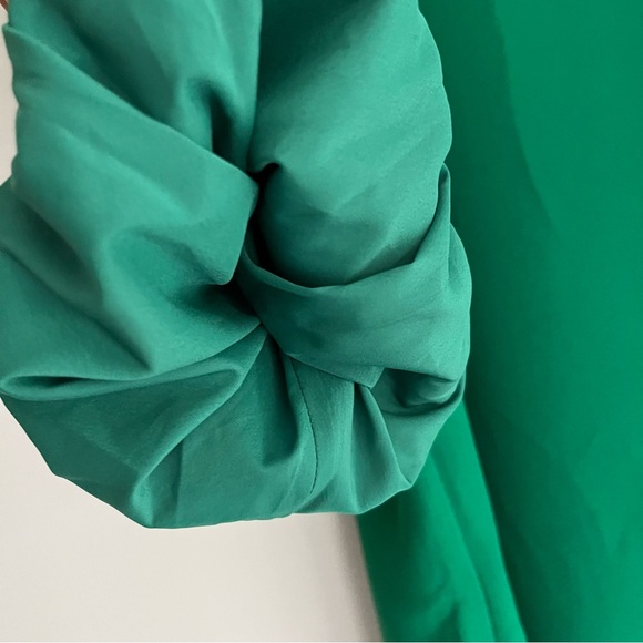Trina Turk Vibrant Green Balloon Sleeves V-Neck Blouse Medium - Picture 8 of 10